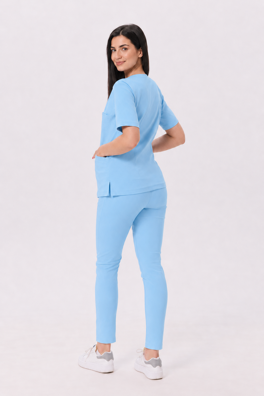 Dames medische broek skinny Ella, kleur hemelsblauw, achterkant