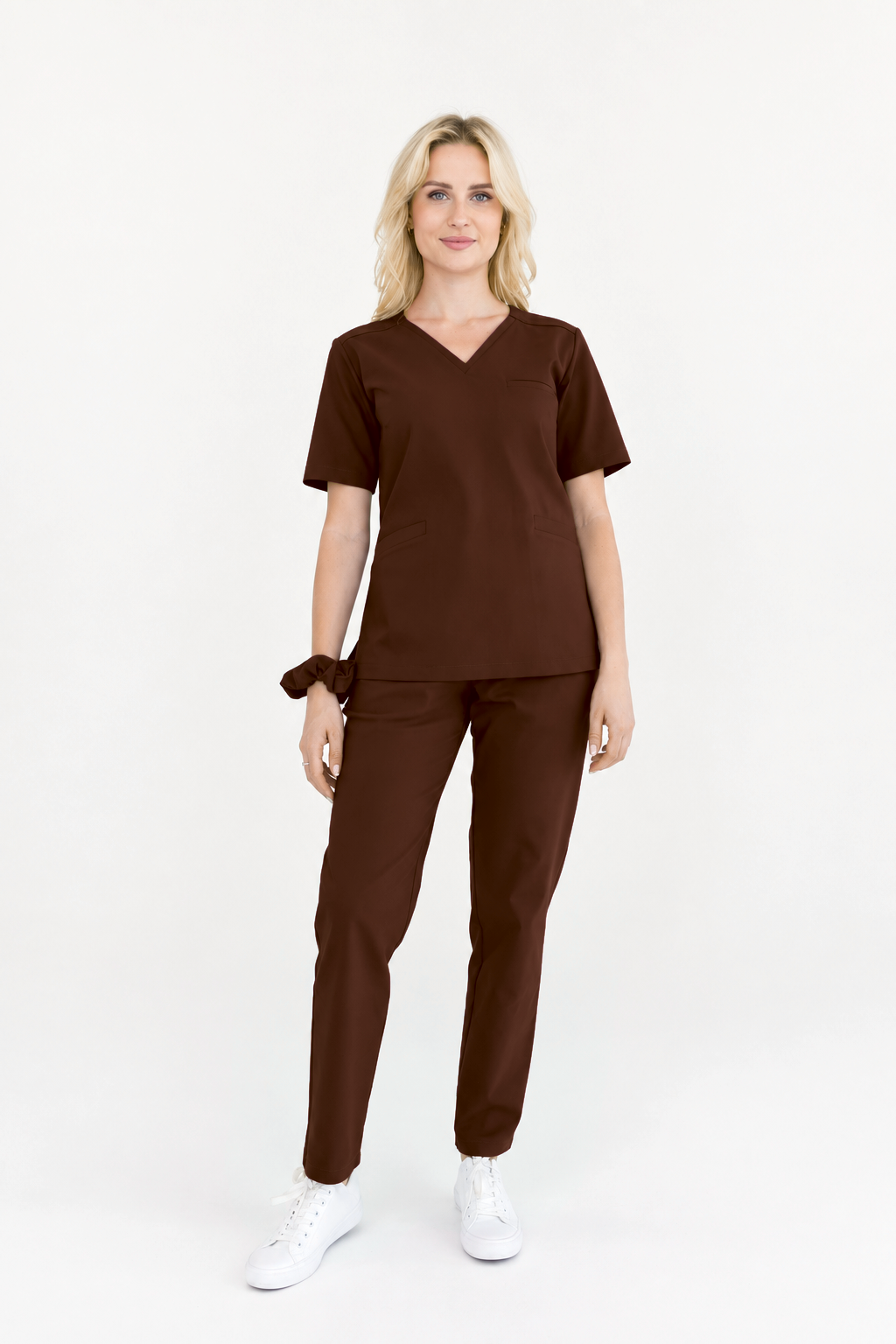 Dames scrubtop V-hals Vera, kleur pure chocolade, voorkant